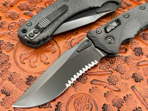 Microtech Amphibian Ram-Lok Fluted Carbon Fiber DLC Partial Serrated DLC Hardware 137RL-2 DLCFLCFS - Tristar Edge