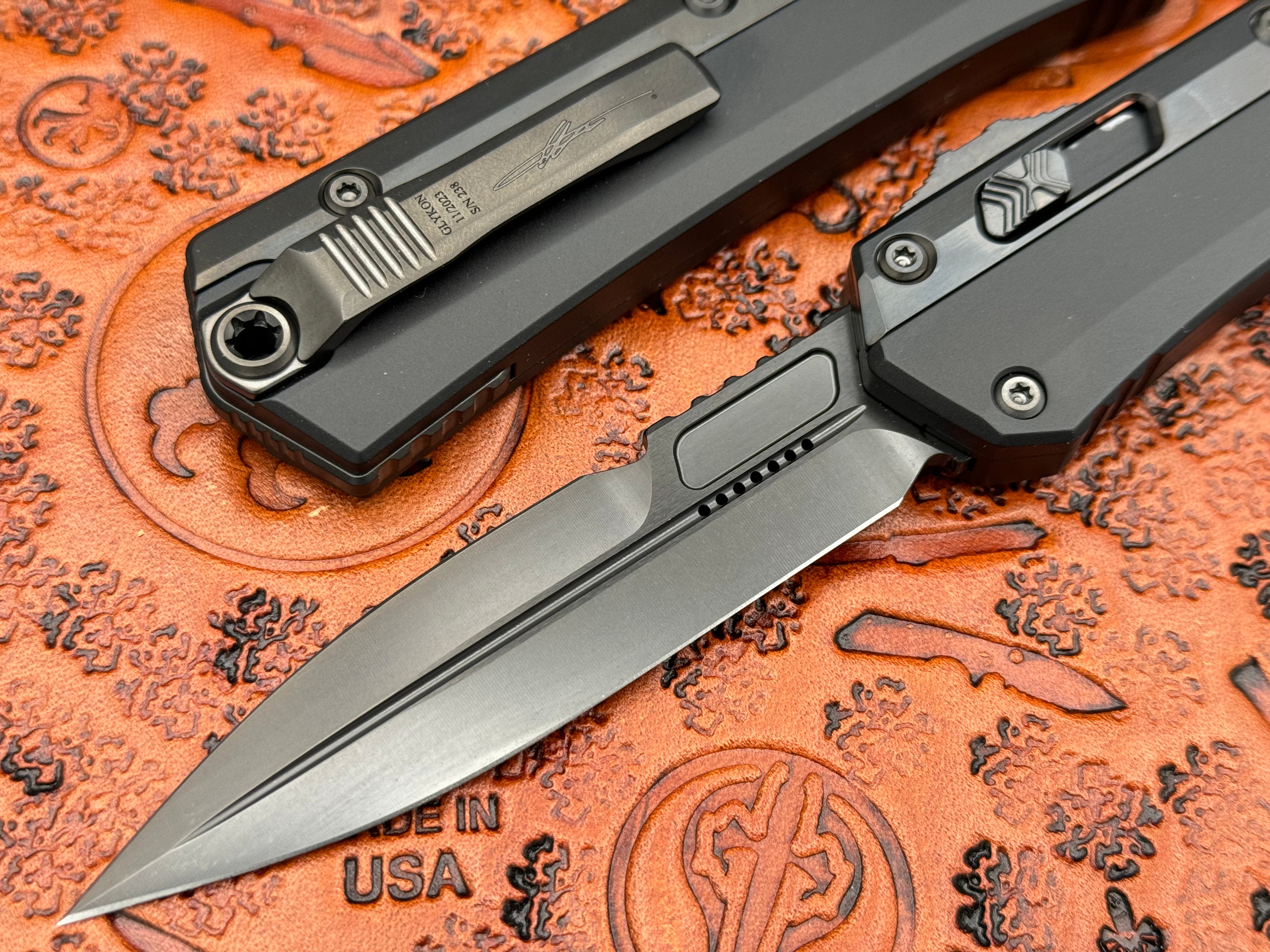 Microtech Glykon DLC Shadow DLC Bayonet Blade DLC Hardware Nickel Boron Internals 184-1 DLCTSH - Tristar Edge