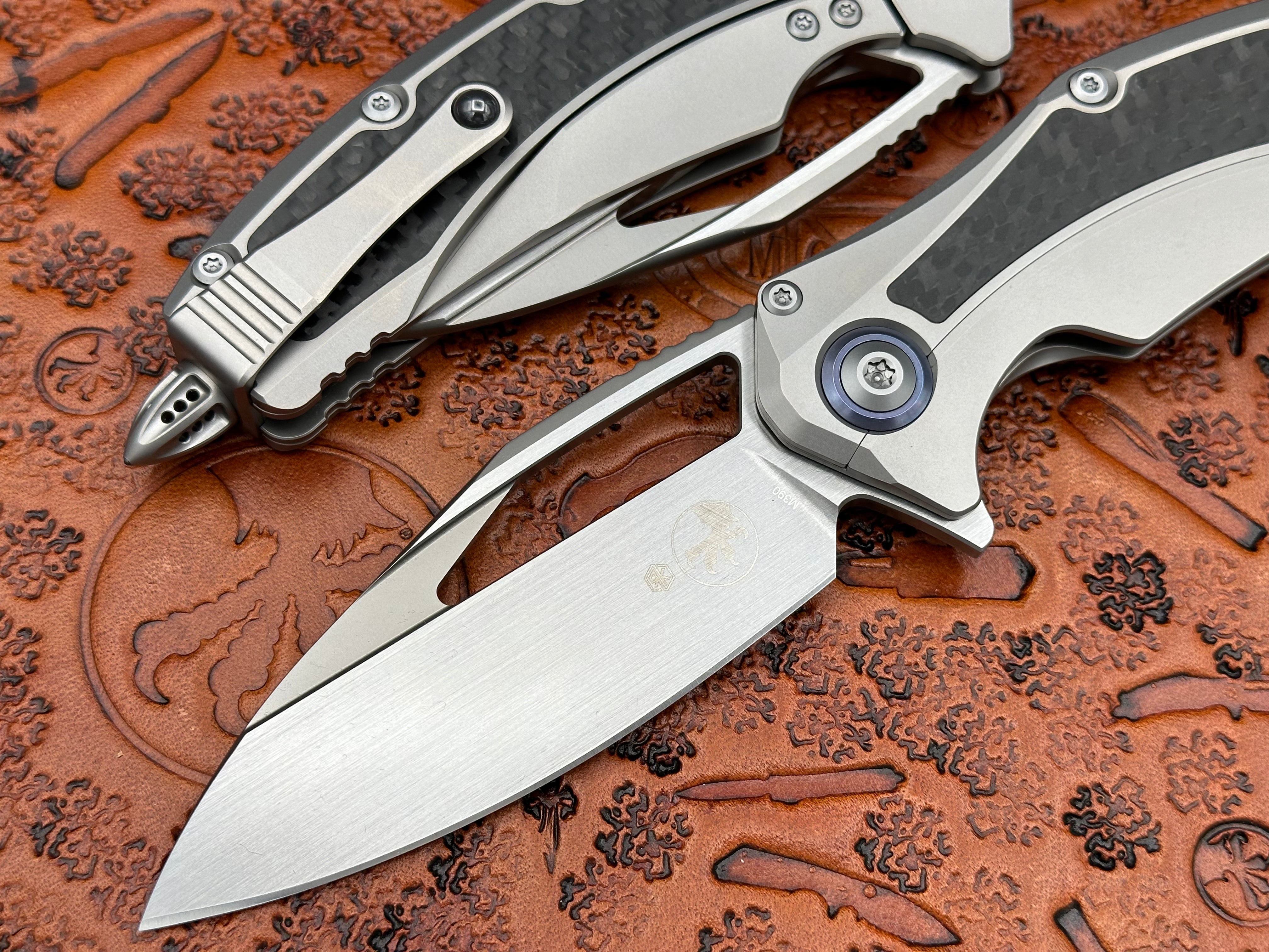 Microtech Matrix Titanium Handle Hand Rubbed Stain Carbon Fiber Inlay 165C-4 CFITI - Tristar Edge