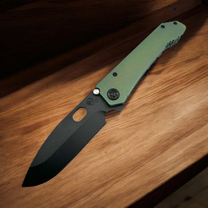 Medford Knife 187 DP D2 DLC DP Blade, "Old-School" Green Handles, Black HW, DLC Clip - Tristar Edge