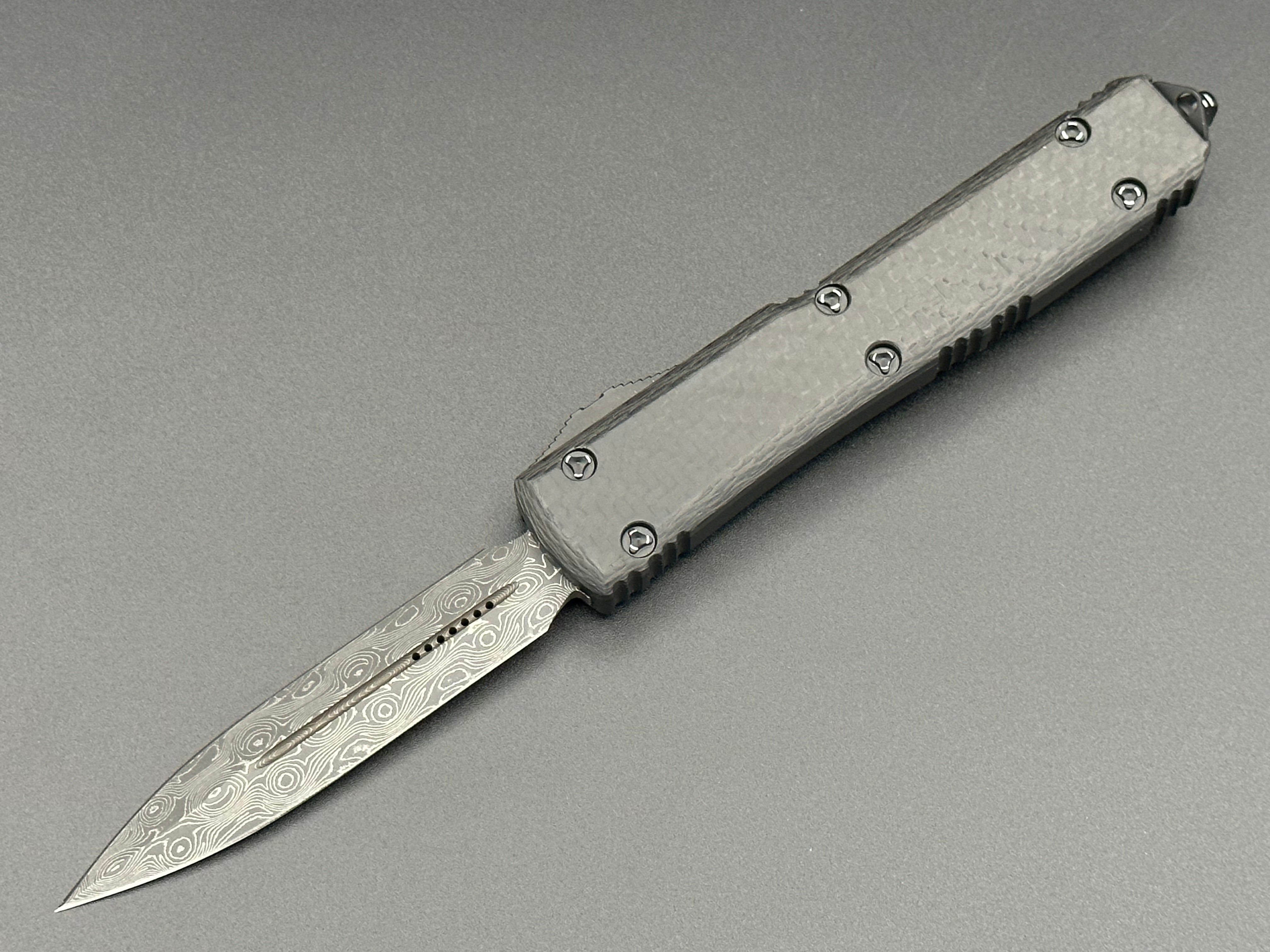 Ultratech D/E Signature Series Carbon Fiber Top Damascus Ringed Hardware 122-16 CFS - Tristar Edge