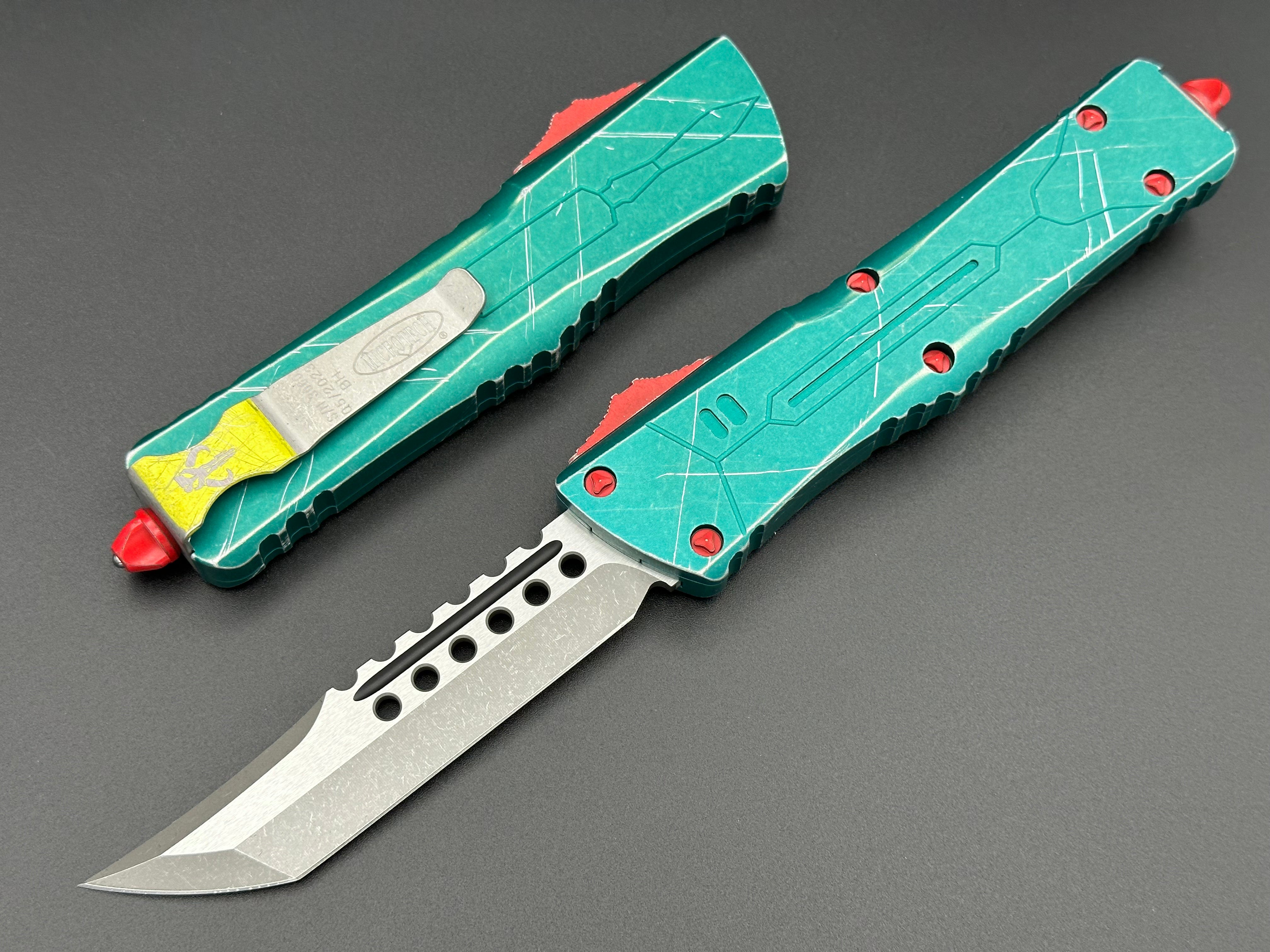 Microtech Knives Combat Troodon Hellhound Bounty Hunter Signature Series 219-10BH - Tristar Edge