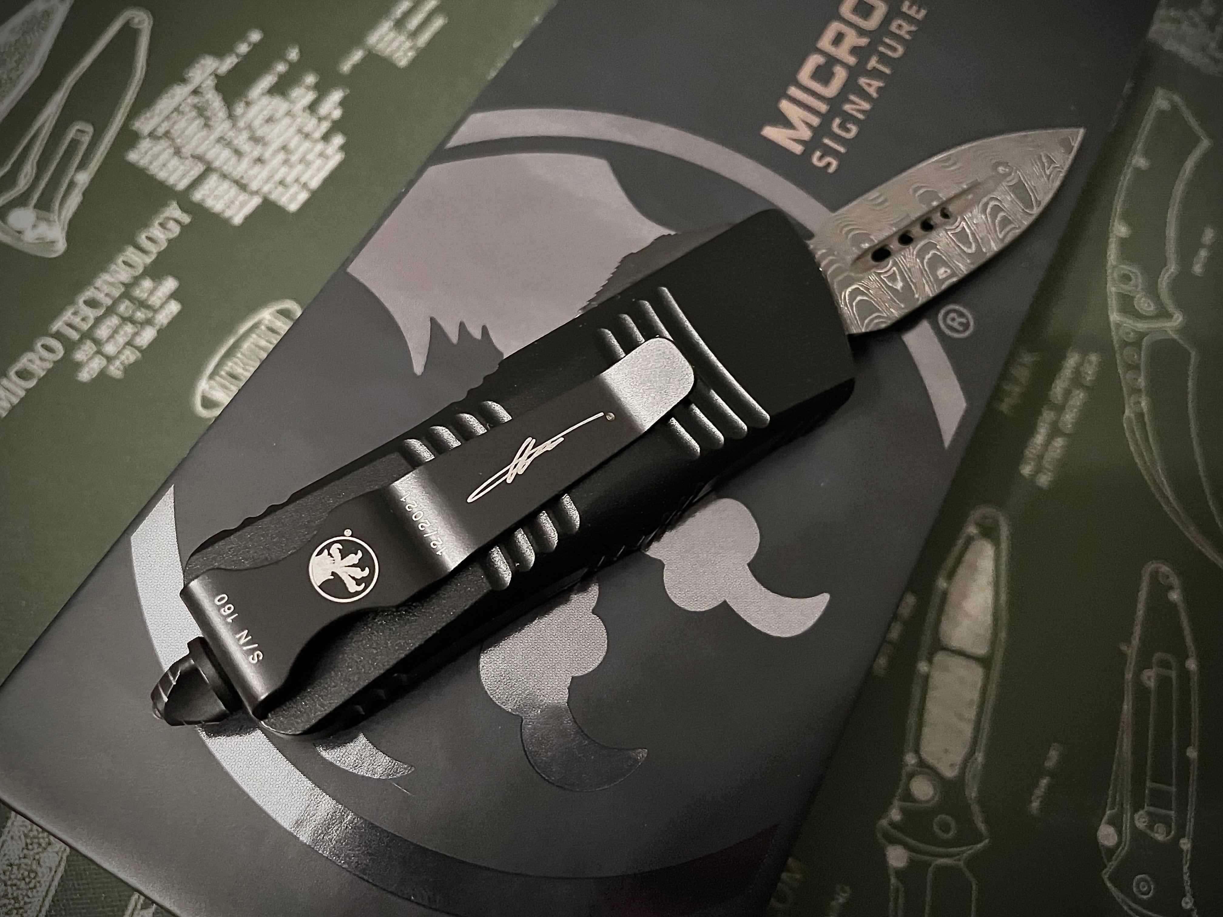 Signature Series Mini Troodon D/E Carbon Fiber Top Damascus Standard 238-16 CFS - Tristar Edge