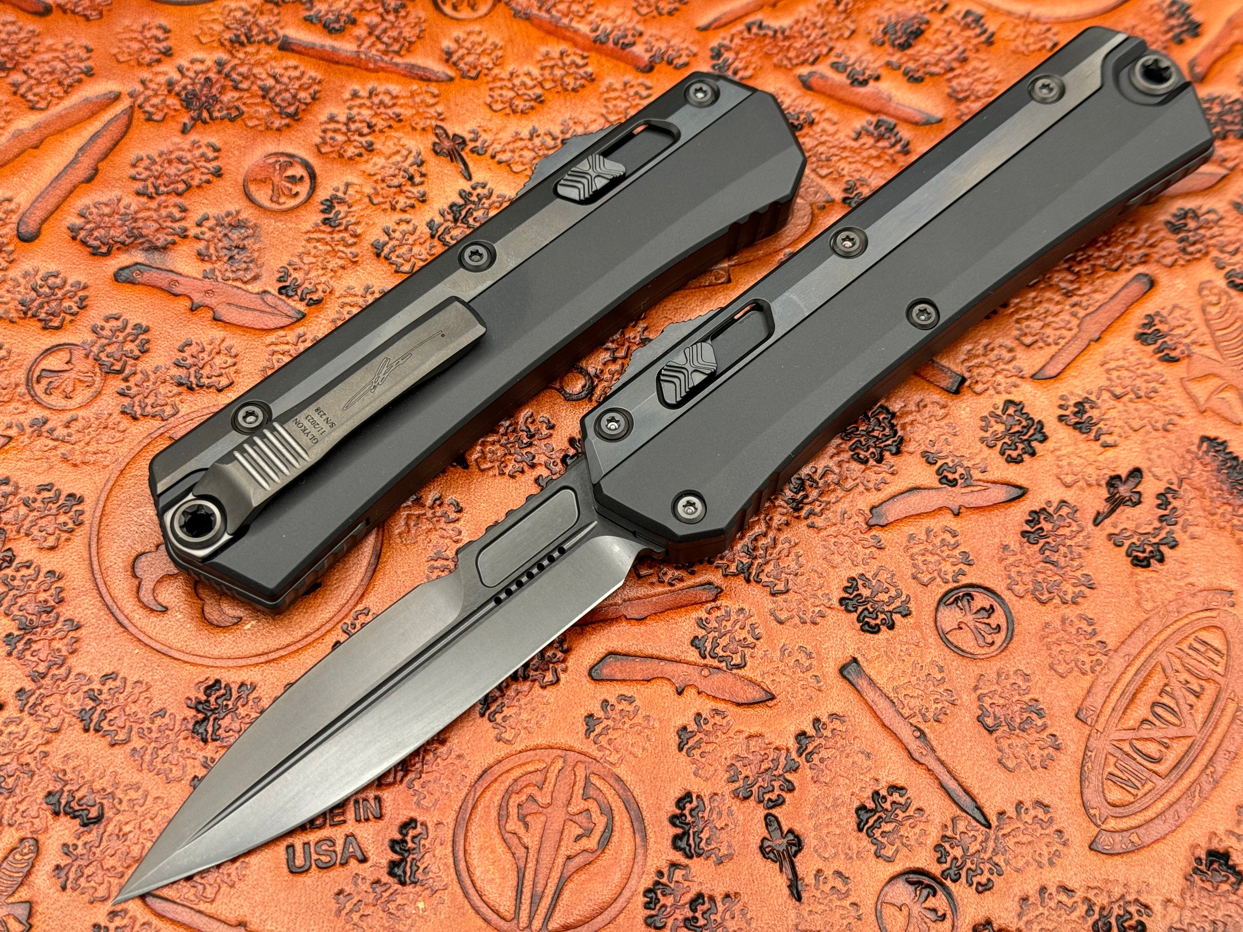 Microtech Glykon DLC Shadow DLC Bayonet Blade DLC Hardware Nickel Boron Internals 184-1 DLCTSH - Tristar Edge