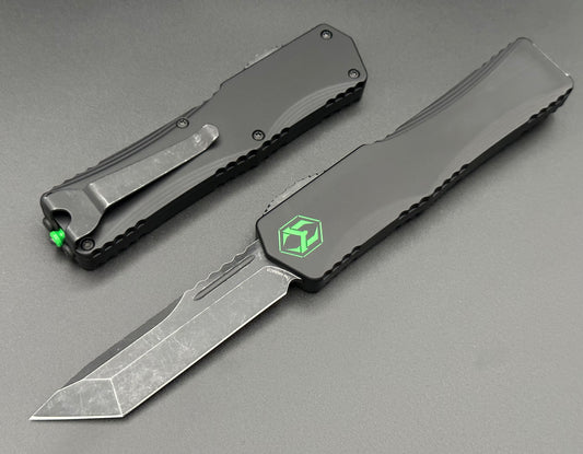 Heretic Knives Blade Show 2023 Colossus Battle Black Tanto w/ Heretic Green Logo - Tristar Edge