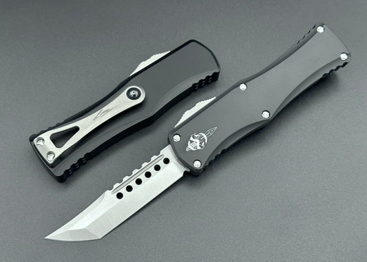 Microtech Knives Hera Hellhound Signature Series Stonewash Standard 919-10 S - Tristar Edge