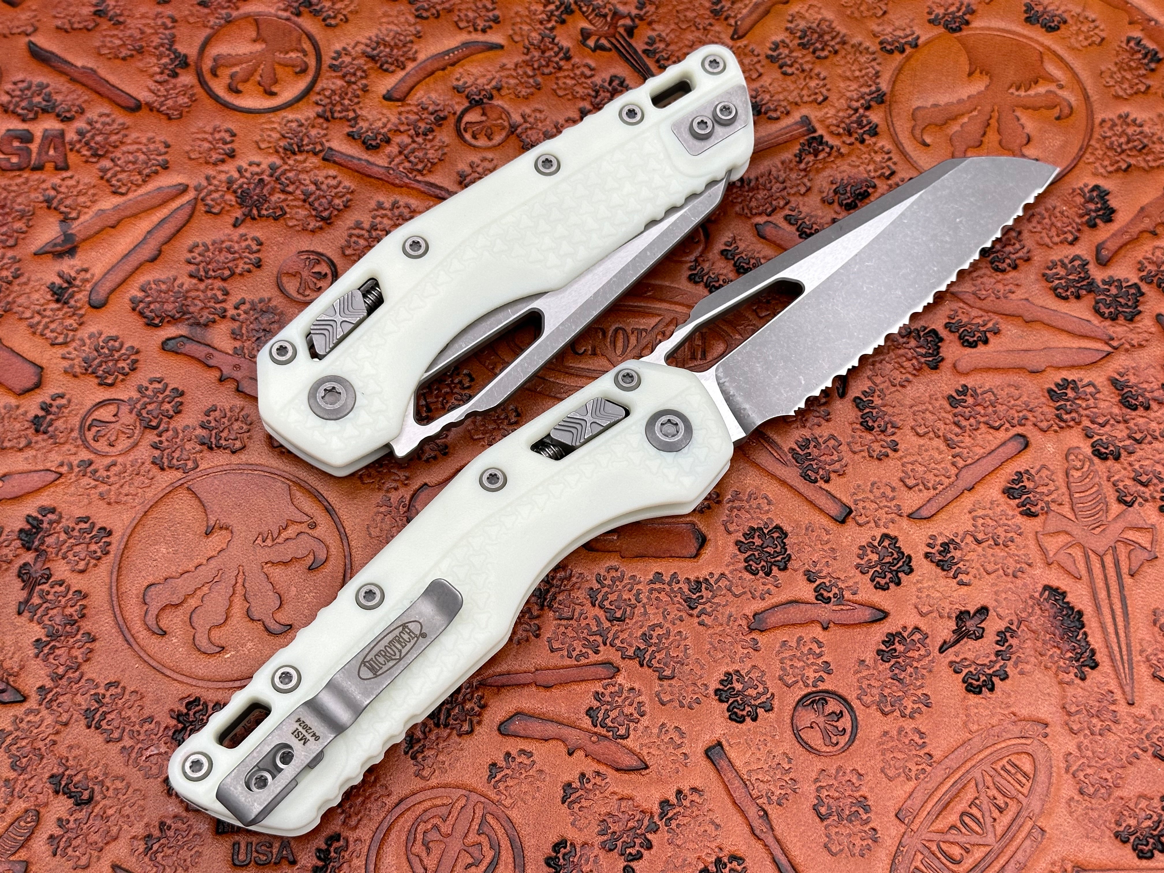 Microtech MSI Single Edge Tri-Grip Polymer White Apocalyptic Full Serrated 210T-12 APPMWH - Tristar Edge