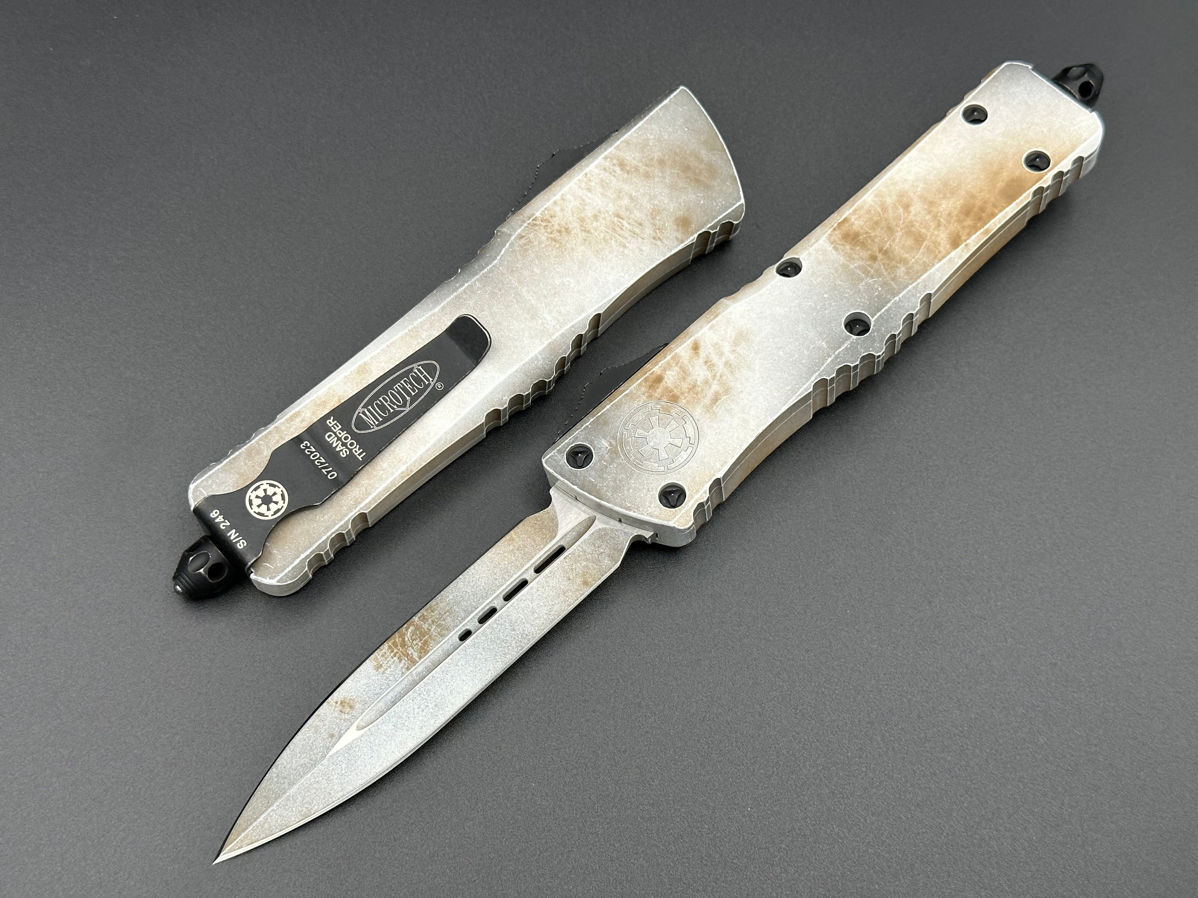 Microtech Knives Combat Troodon Double Edge Sandtrooper Deep Engraved Smooth Chassis 142S-1 SAD - Tristar Edge