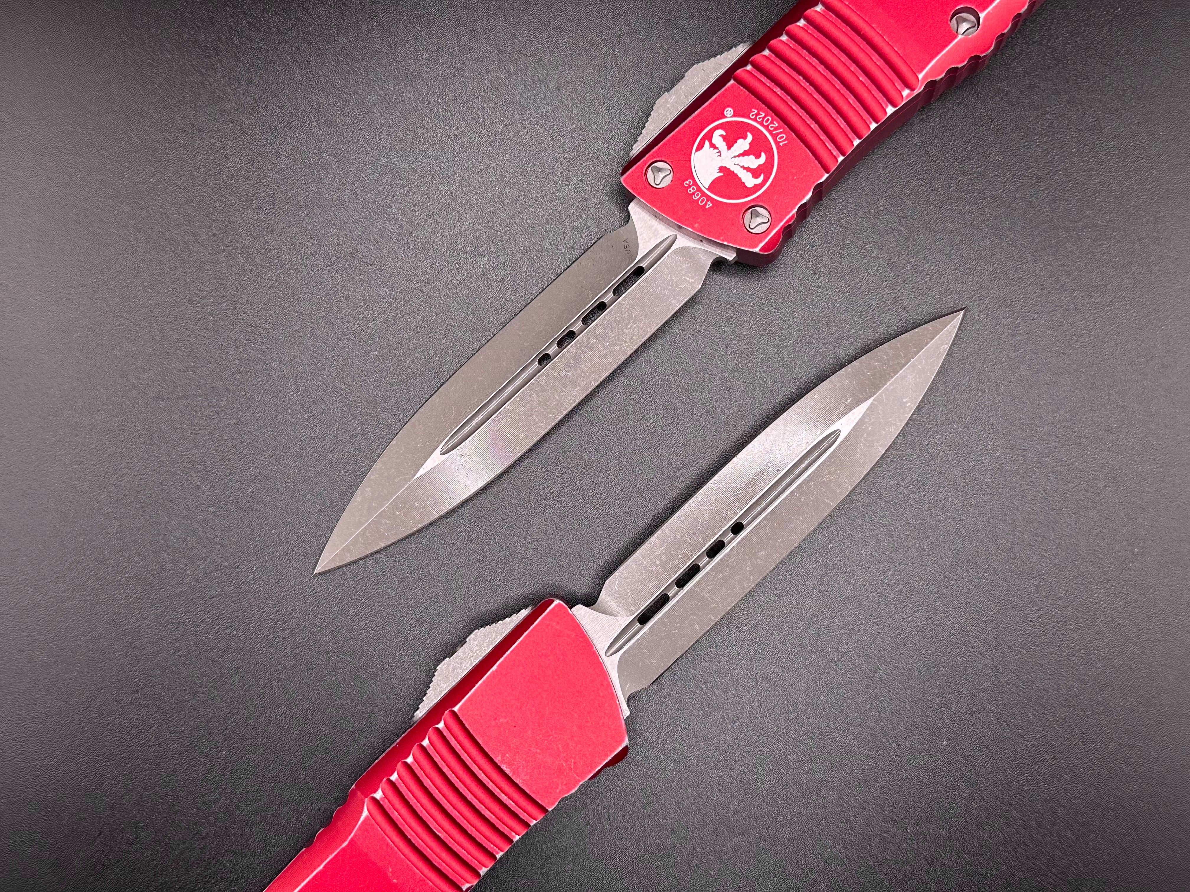 Combat Troodon D/E Distressed Red Apocalyptic Standard 142-10 DRD - Tristar Edge