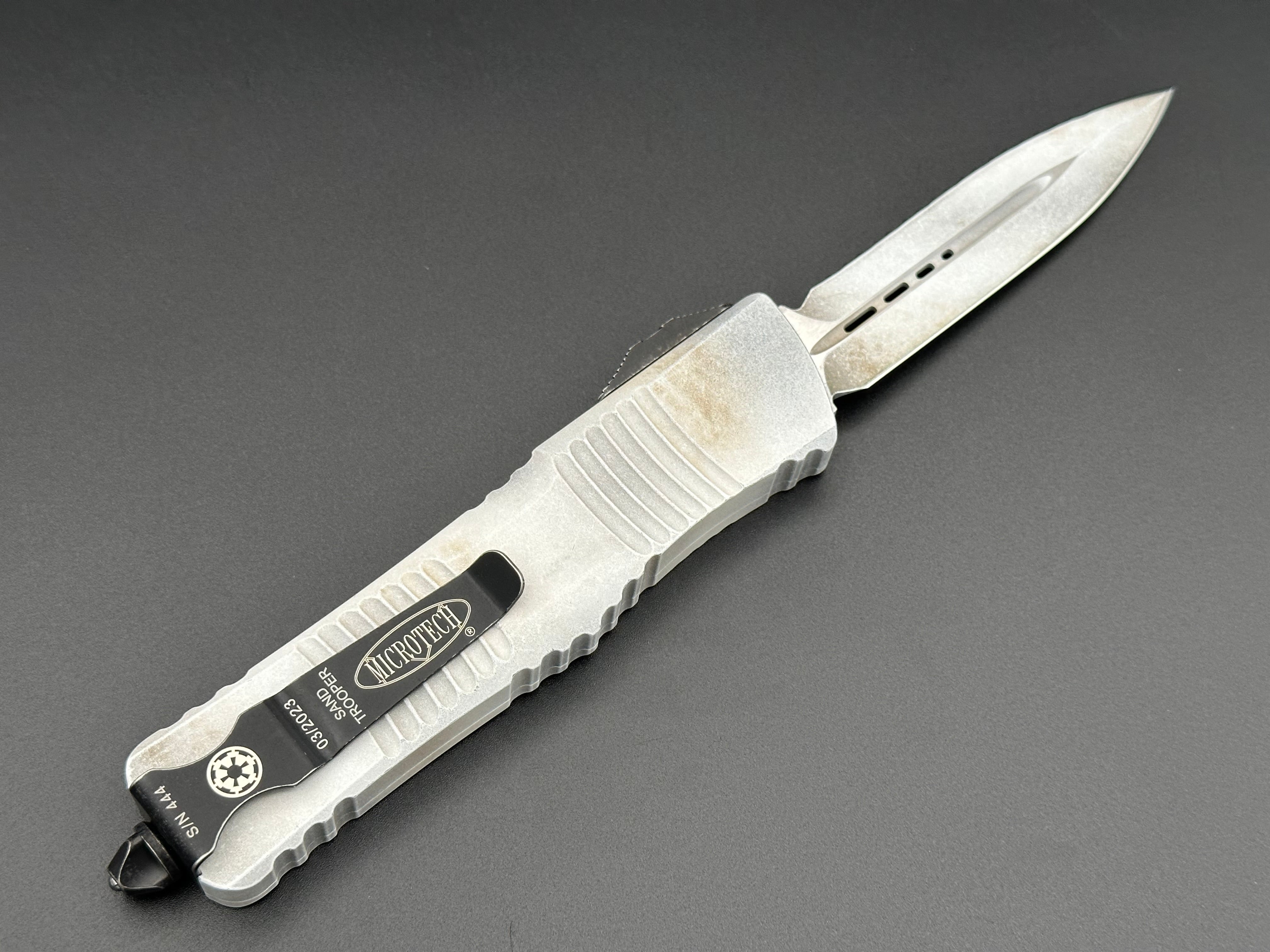 Combat Troodon D/E Full Serrated Sand Trooper Deep Engraved Emperial Logo 142-3SAD - Tristar Edge