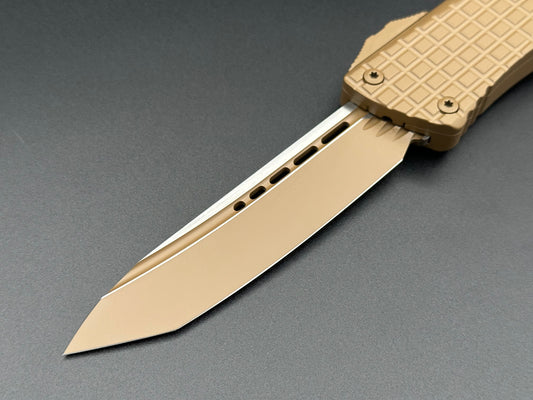 Combat Troodon T/E Delta Tan Cerakote 144-1CT-CTA - Tristar Edge